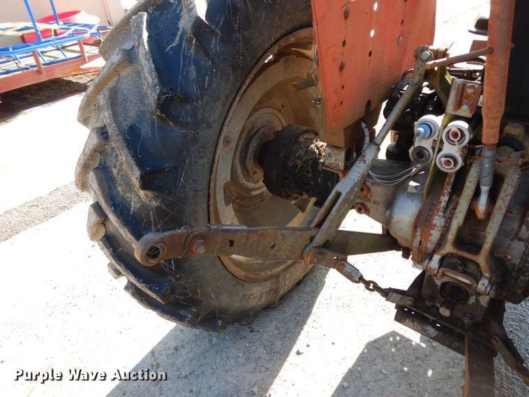 image for item DF6451 Massey Ferguson 275  tractor