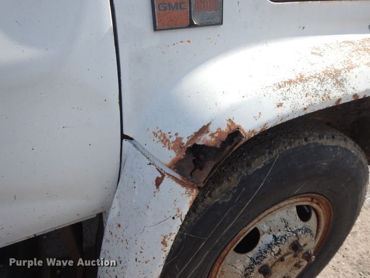 image for item DF6452 1983 GMC 6000  dump truck