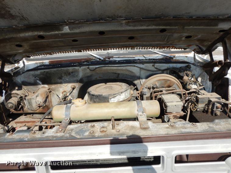 image for item DF6452 1983 GMC 6000  dump truck