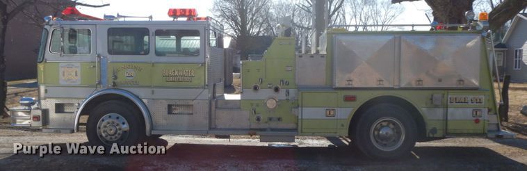 image for item DF6454 1982 Grumman HR101  pumper fire truck
