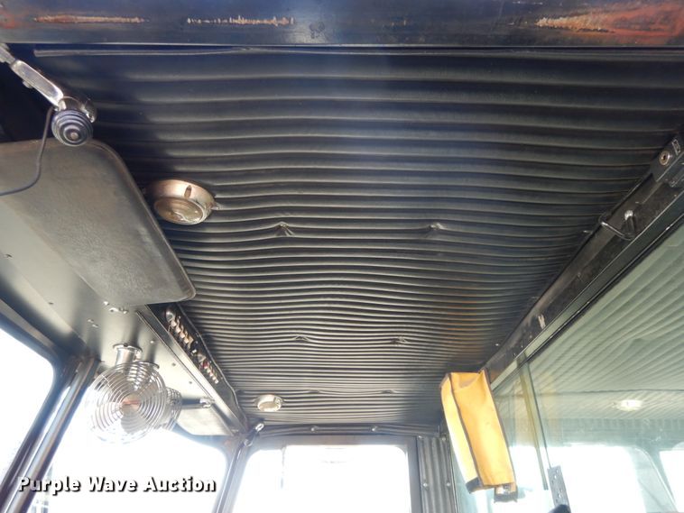 image for item DF6454 1982 Grumman HR101  pumper fire truck