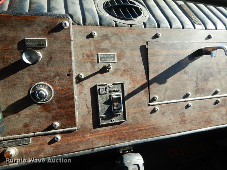 image for item DF6454 1982 Grumman HR101  pumper fire truck