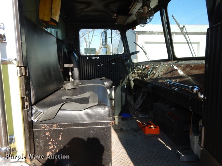 image for item DF6454 1982 Grumman HR101  pumper fire truck