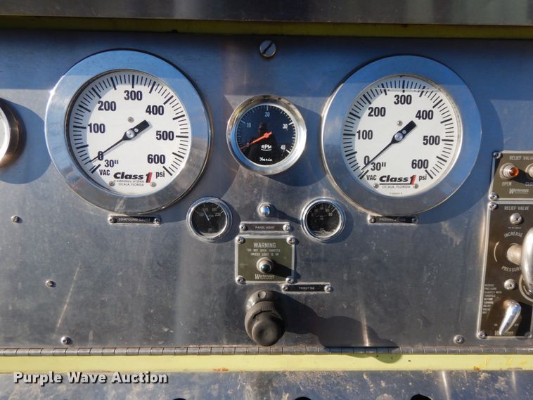 image for item DF6454 1982 Grumman HR101  pumper fire truck