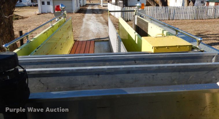 image for item DF6454 1982 Grumman HR101  pumper fire truck