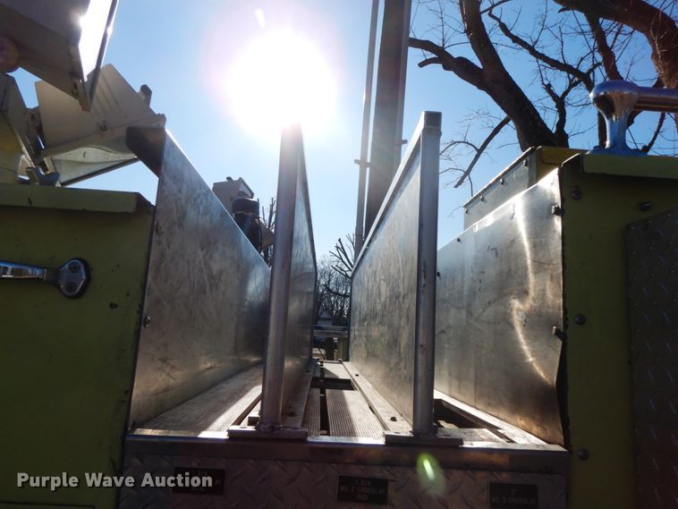 image for item DF6454 1982 Grumman HR101  pumper fire truck