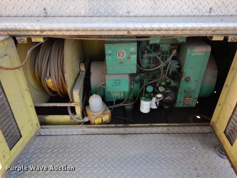 image for item DF6454 1982 Grumman HR101  pumper fire truck