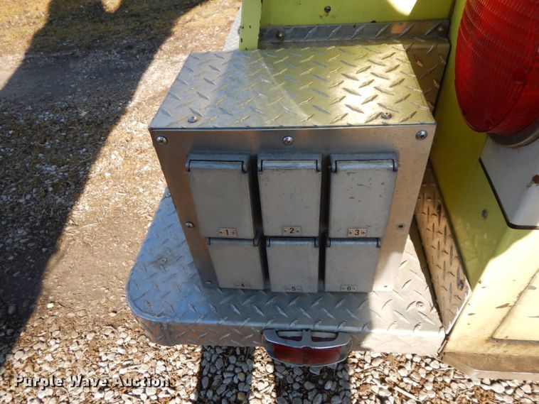 image for item DF6454 1982 Grumman HR101  pumper fire truck