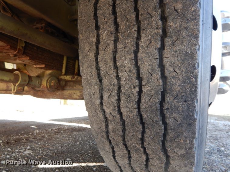 image for item DF6454 1982 Grumman HR101  pumper fire truck