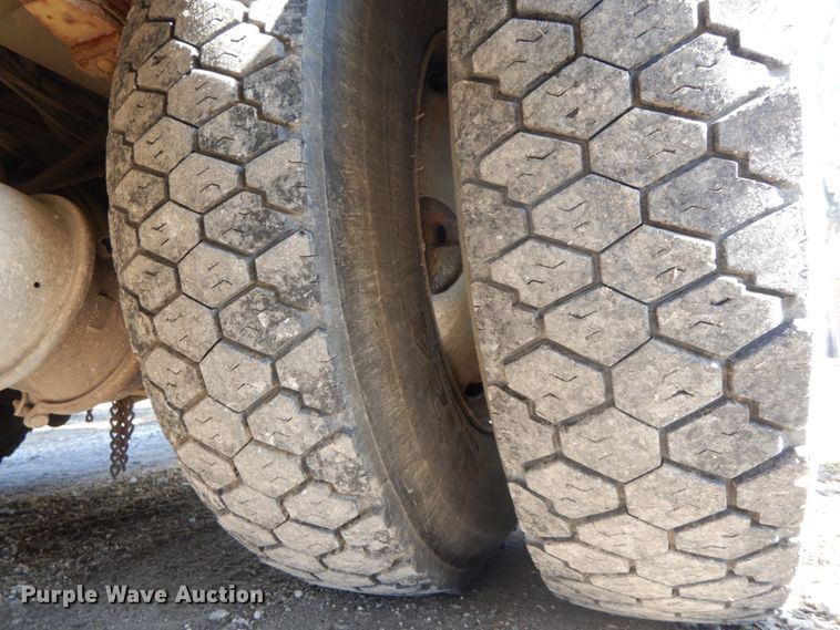 image for item DF6454 1982 Grumman HR101  pumper fire truck