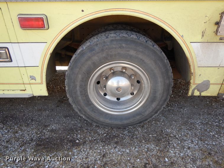 image for item DF6454 1982 Grumman HR101  pumper fire truck