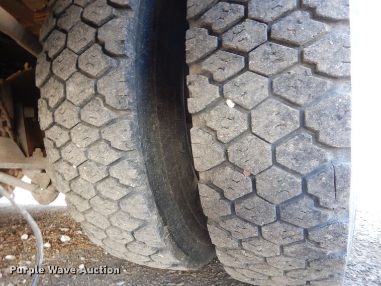 image for item DF6454 1982 Grumman HR101  pumper fire truck