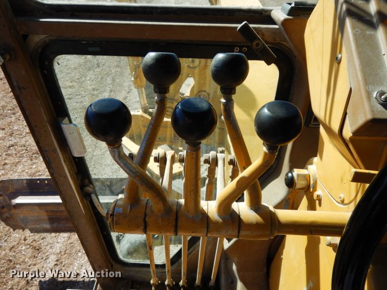 image for item DF6464 1989 Caterpillar 140G  motor grader