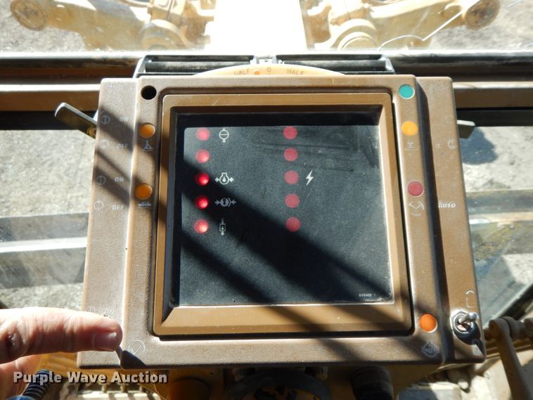 image for item DF6464 1989 Caterpillar 140G  motor grader