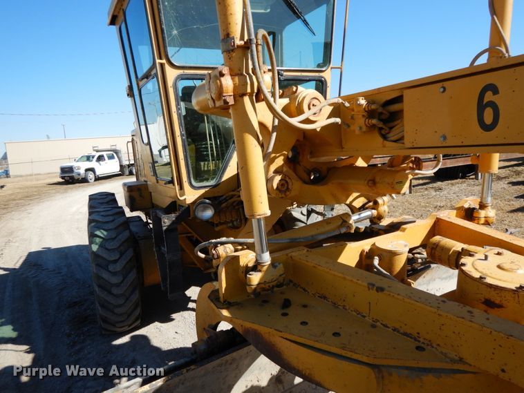 image for item DF6464 1989 Caterpillar 140G  motor grader