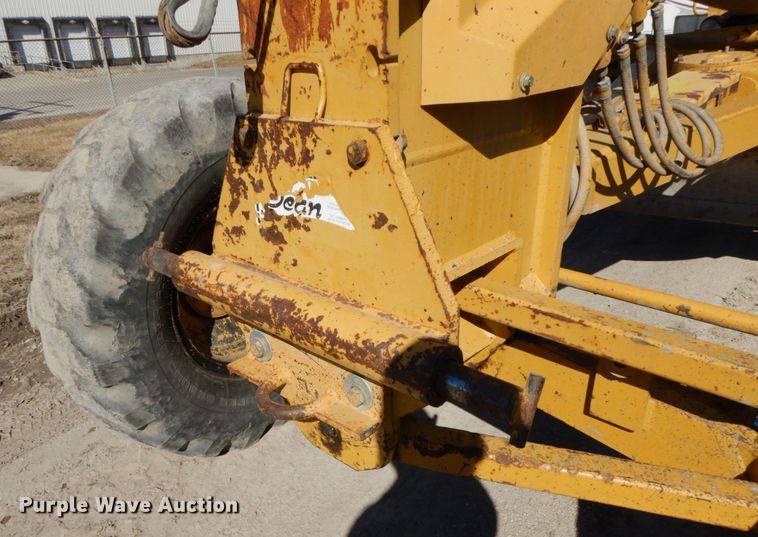 image for item DF6464 1989 Caterpillar 140G  motor grader