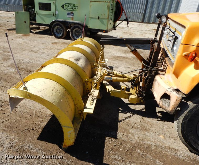 image for item DF6466 1987 Chevrolet C70  dump truck