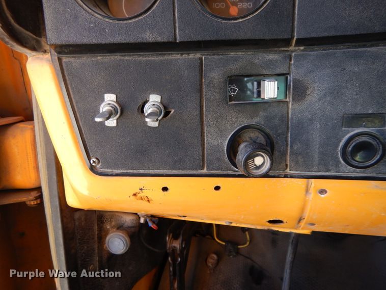 image for item DF6466 1987 Chevrolet C70  dump truck