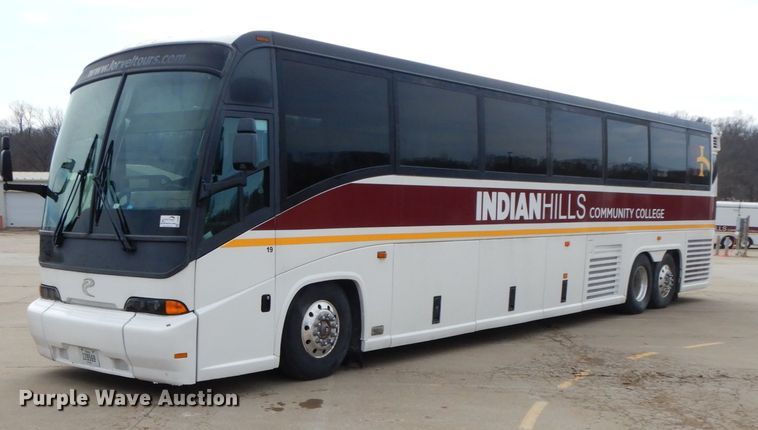 image for item DF6499 1999 MCI 120-EL3  coach bus