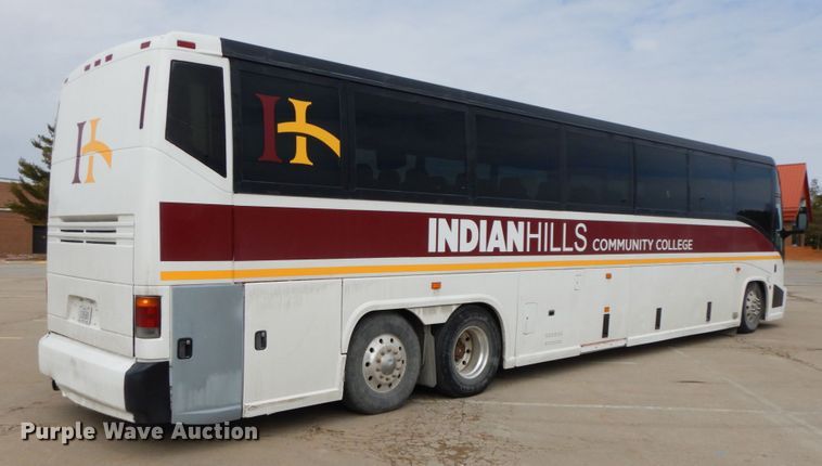 image for item DF6499 1999 MCI 120-EL3  coach bus