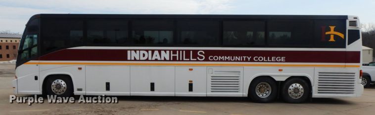 image for item DF6499 1999 MCI 120-EL3  coach bus