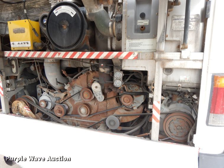 image for item DF6499 1999 MCI 120-EL3  coach bus