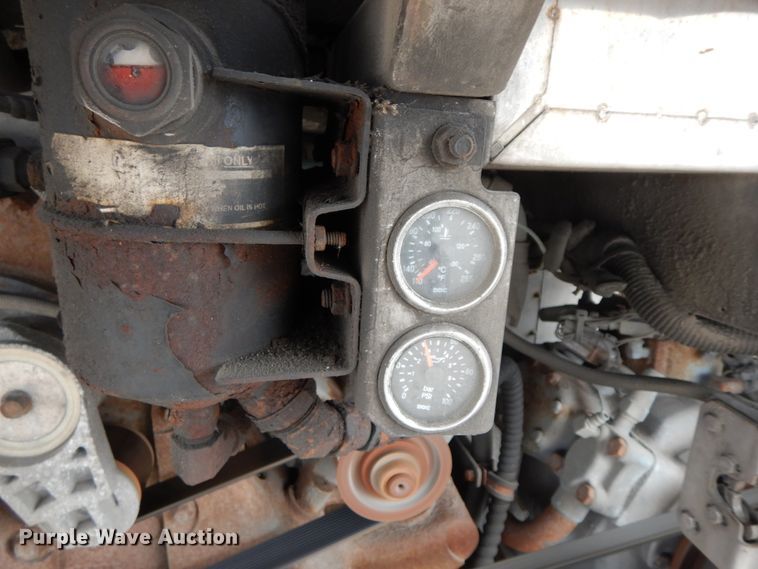 image for item DF6499 1999 MCI 120-EL3  coach bus