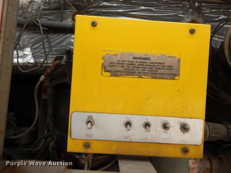 image for item DF6499 1999 MCI 120-EL3  coach bus