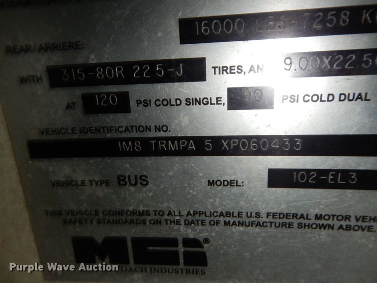 image for item DF6499 1999 MCI 120-EL3  coach bus