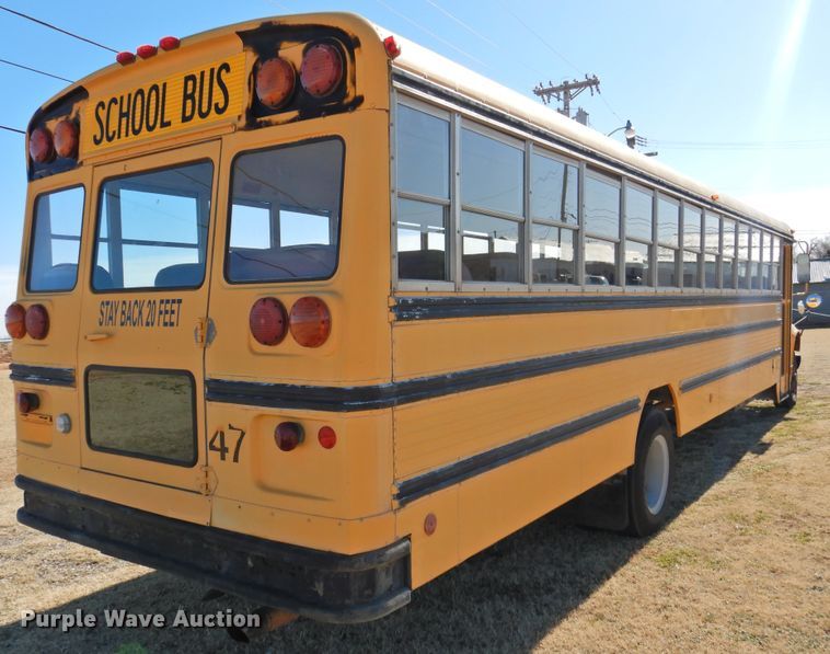 image for item DG1588 1992 International 3800  school bus