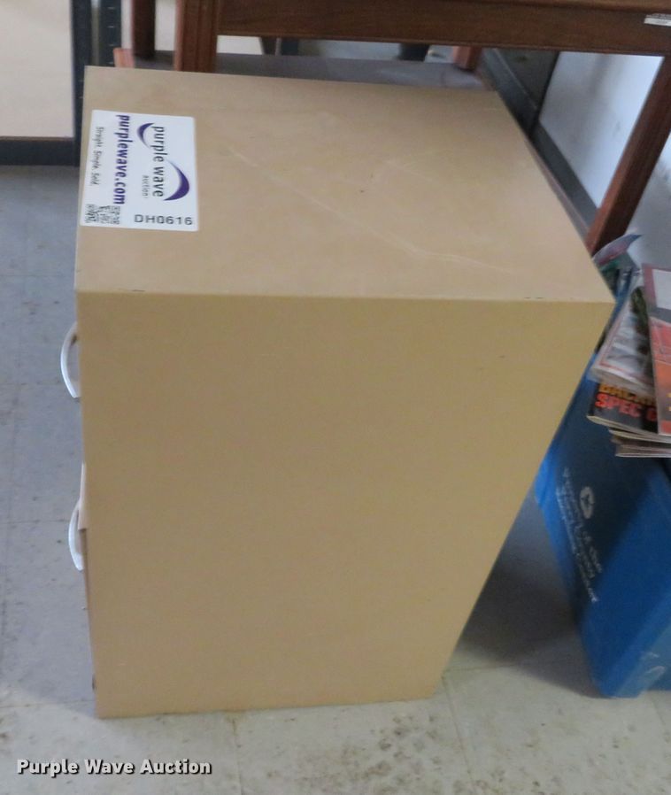 image for item DH0616 Office supplies