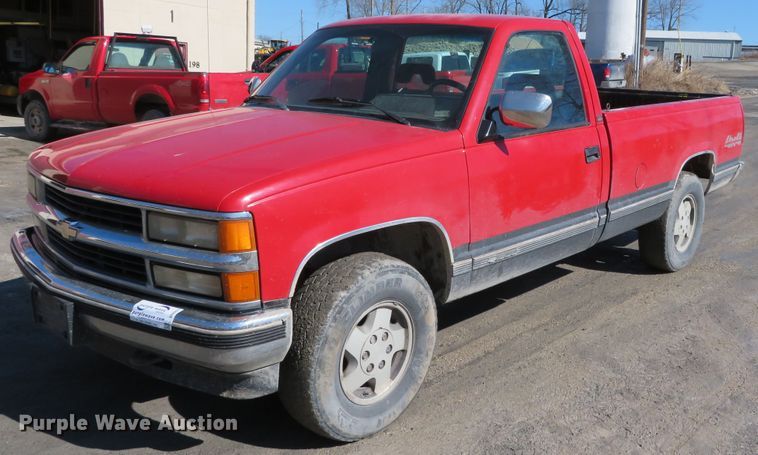 image for item DH0677 1994 Chevrolet K1500  pickup truck