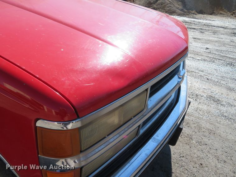 image for item DH0677 1994 Chevrolet K1500  pickup truck