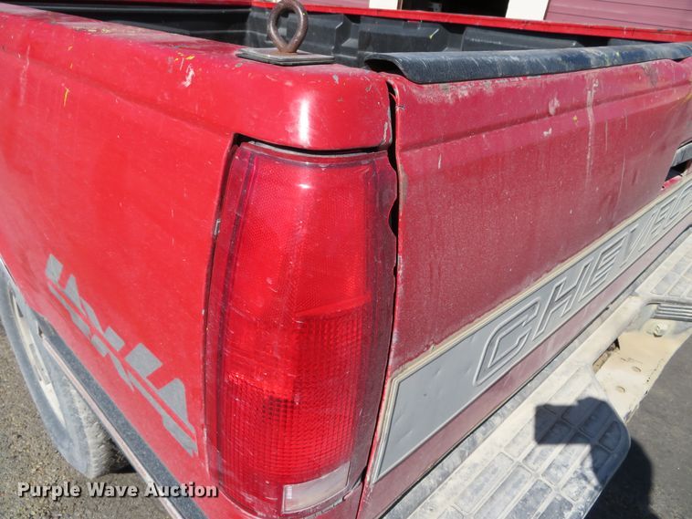image for item DH0677 1994 Chevrolet K1500  pickup truck