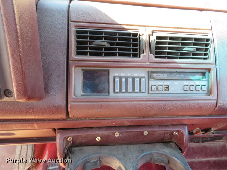 image for item DH0677 1994 Chevrolet K1500  pickup truck