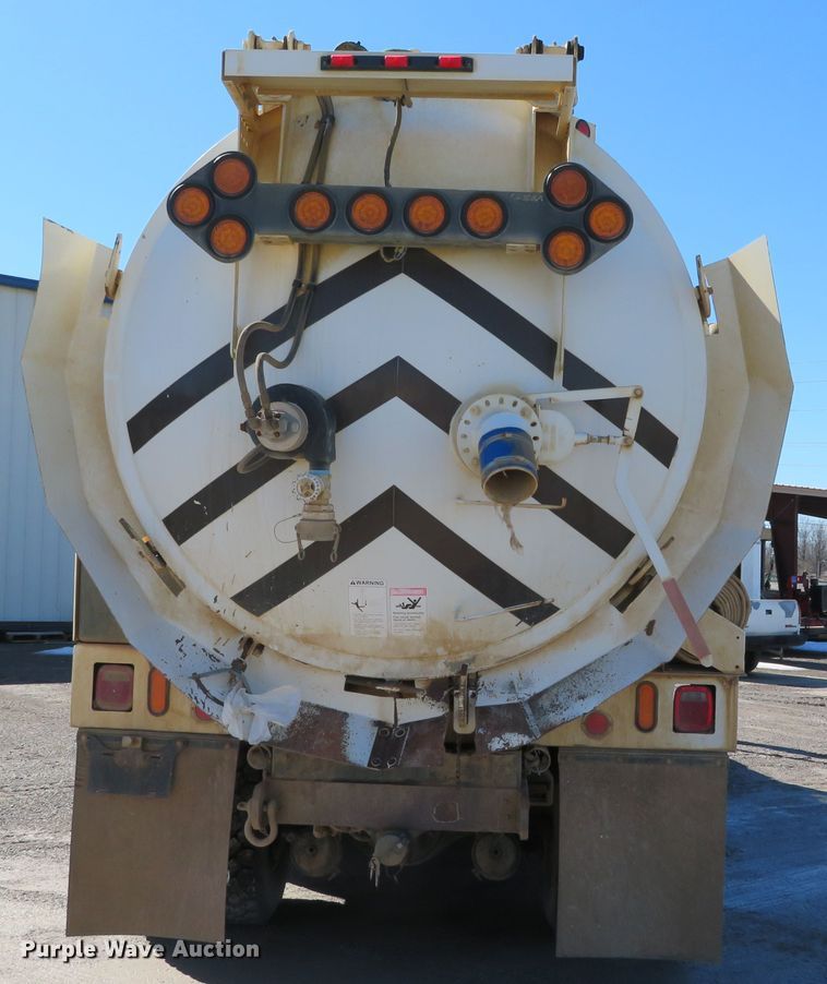 image for item DH0699 2011 Freightliner Business Class M2  sewer jetter truck