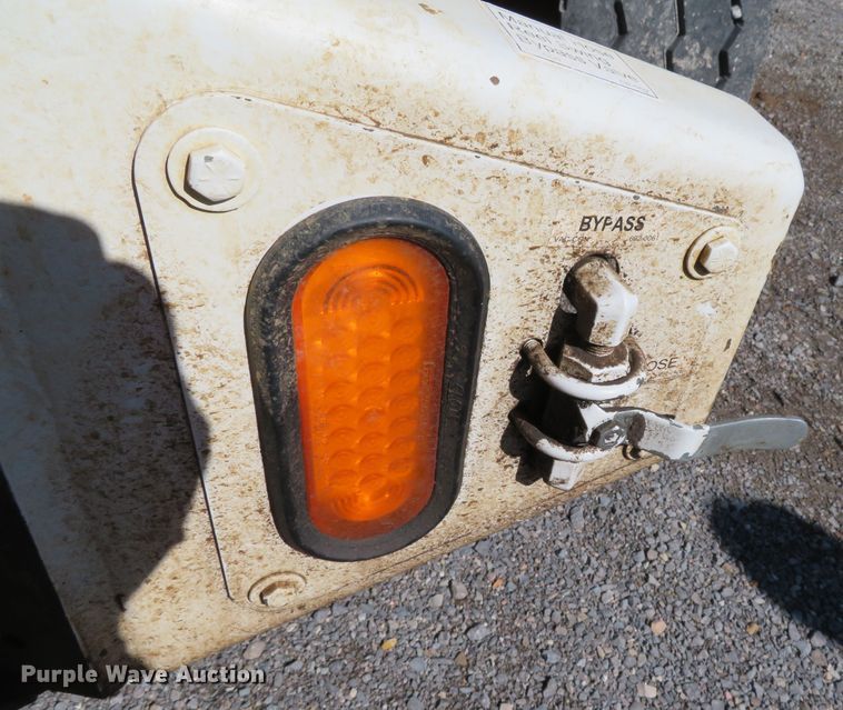 image for item DH0699 2011 Freightliner Business Class M2  sewer jetter truck