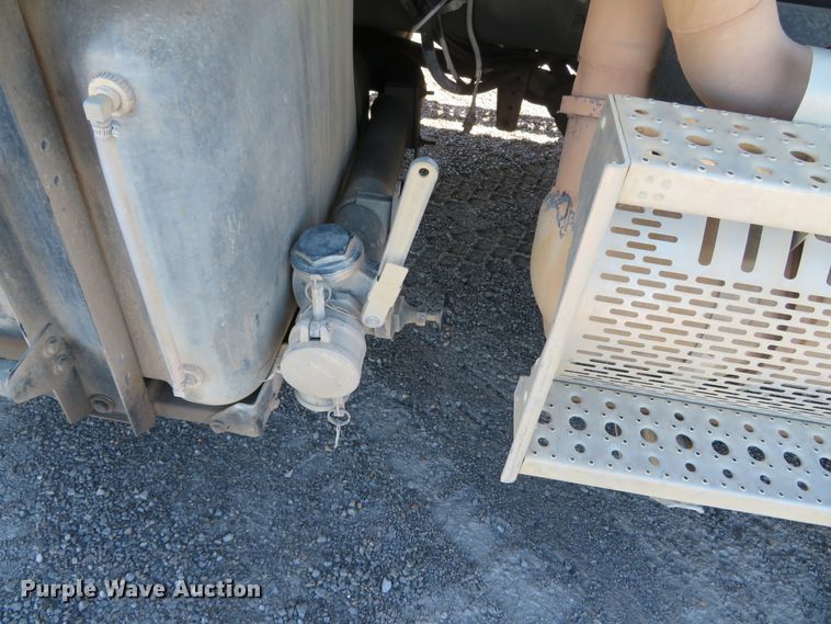 image for item DH0699 2011 Freightliner Business Class M2  sewer jetter truck