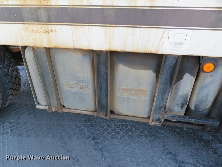 image for item DH0699 2011 Freightliner Business Class M2  sewer jetter truck