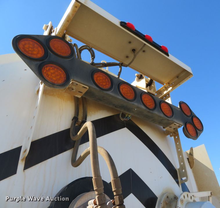 image for item DH0699 2011 Freightliner Business Class M2  sewer jetter truck