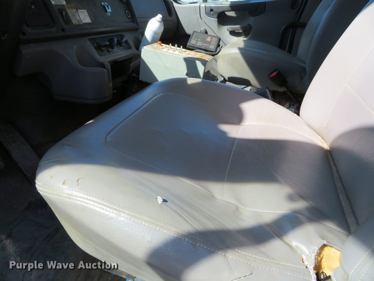 image for item DH0699 2011 Freightliner Business Class M2  sewer jetter truck