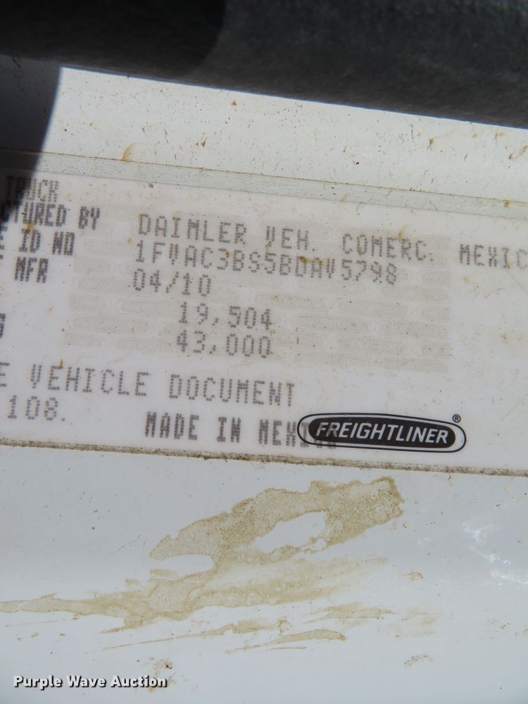 image for item DH0699 2011 Freightliner Business Class M2  sewer jetter truck