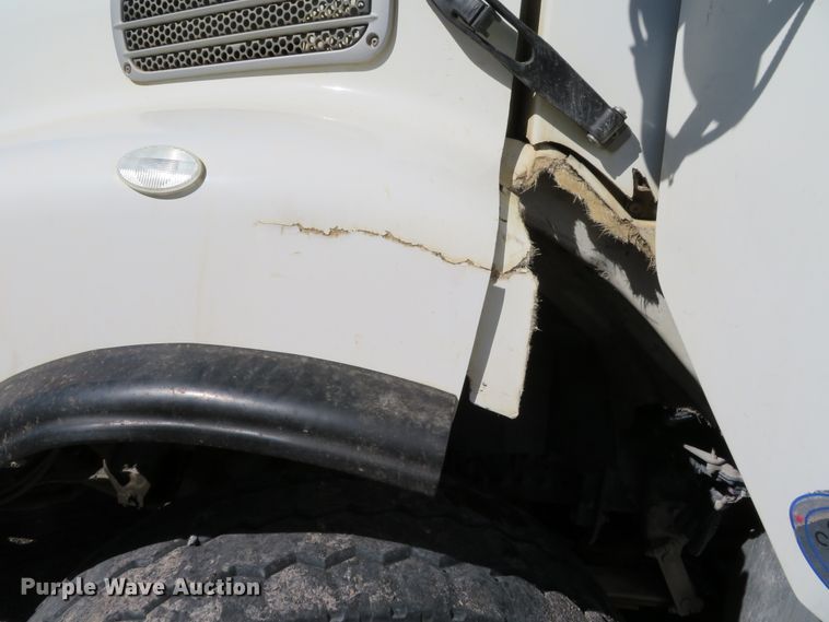 image for item DH0699 2011 Freightliner Business Class M2  sewer jetter truck