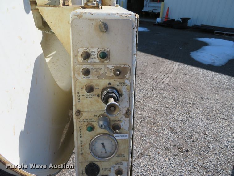 image for item DH0699 2011 Freightliner Business Class M2  sewer jetter truck