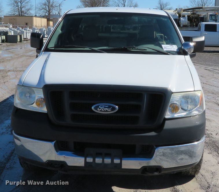 image for item DH0701 2005 Ford F150XL  pickup truck