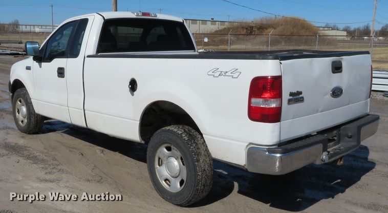 image for item DH0701 2005 Ford F150XL  pickup truck
