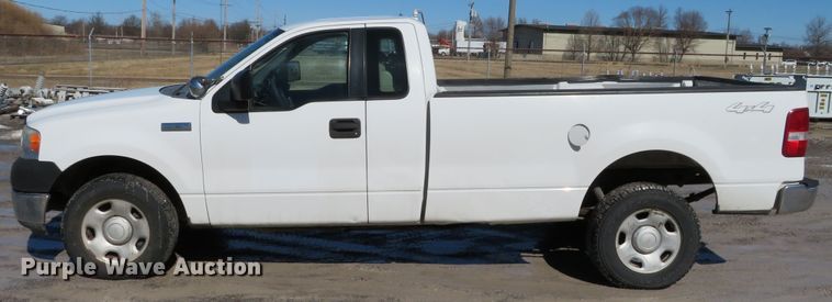 image for item DH0701 2005 Ford F150XL  pickup truck