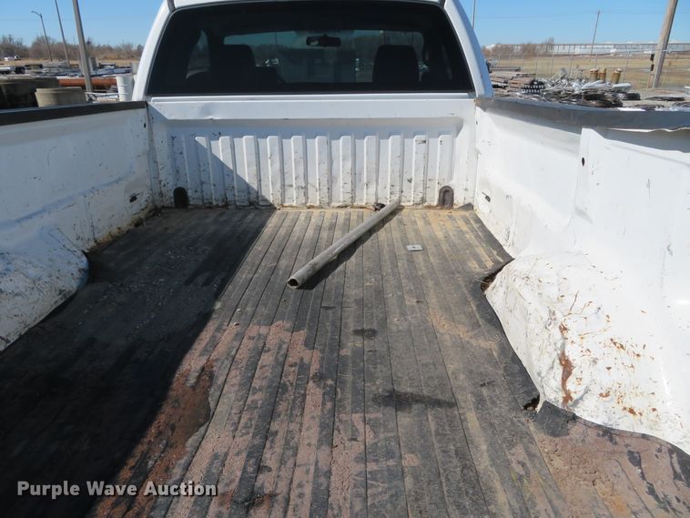 image for item DH0701 2005 Ford F150XL  pickup truck