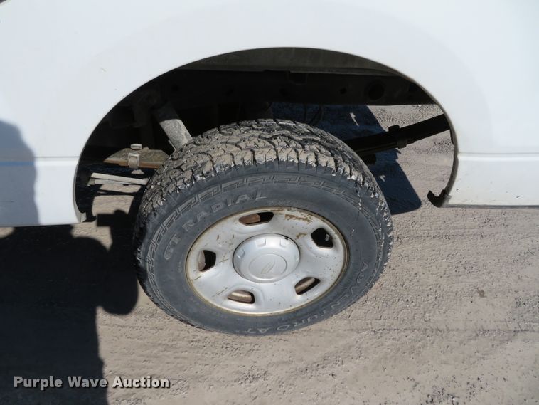 image for item DH0701 2005 Ford F150XL  pickup truck