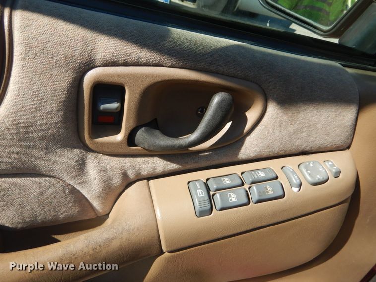 image for item DH5222 2002 Chevrolet Blazer  SUV